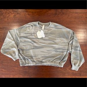 Altar’d State Cropped Camo Sweatshirt Size S